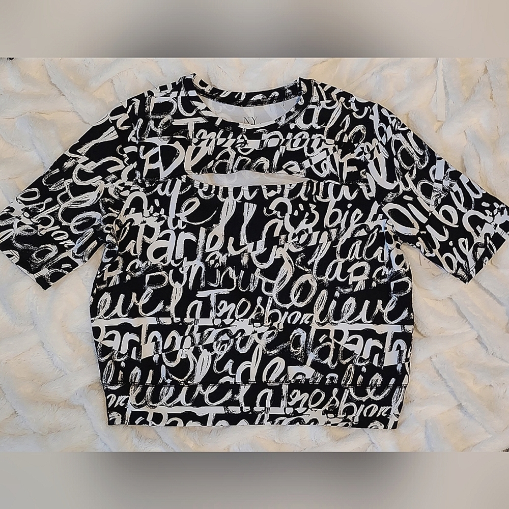 NEW New York & Co Crop Top - Picture 3 of 4